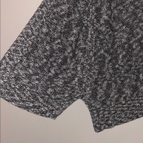 Old Navy Cardigan - Picture 5 of 6